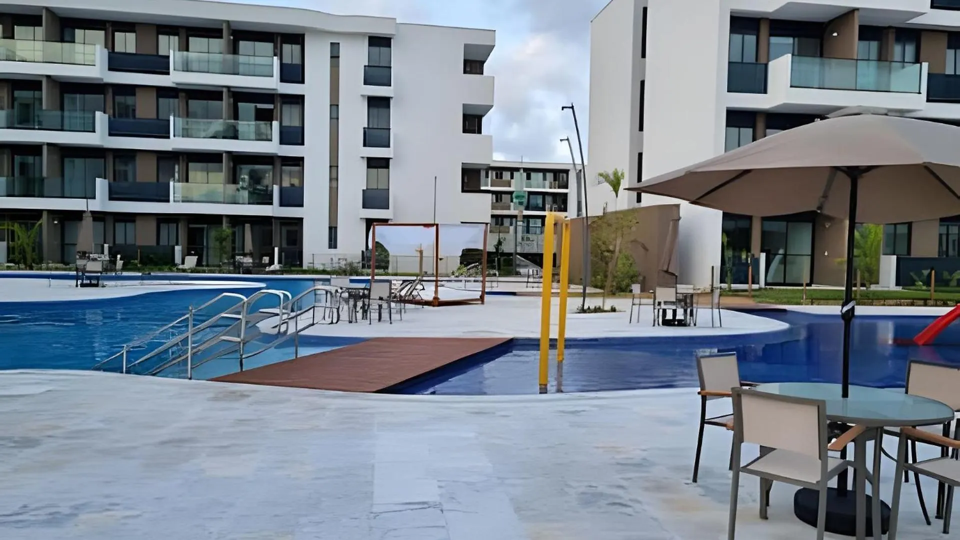 Luxuoso E Aconchegante Flat Em Porto De Galinhas - Makia Beach