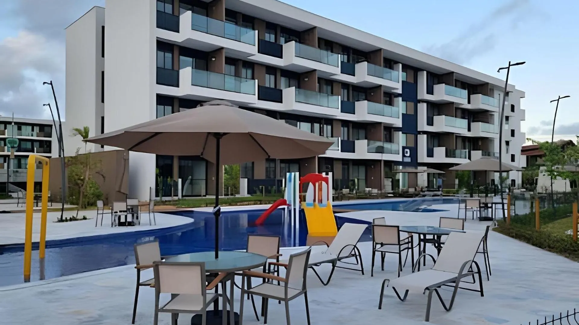 Luxuoso E Aconchegante Flat Em Porto De Galinhas - Makia Beach